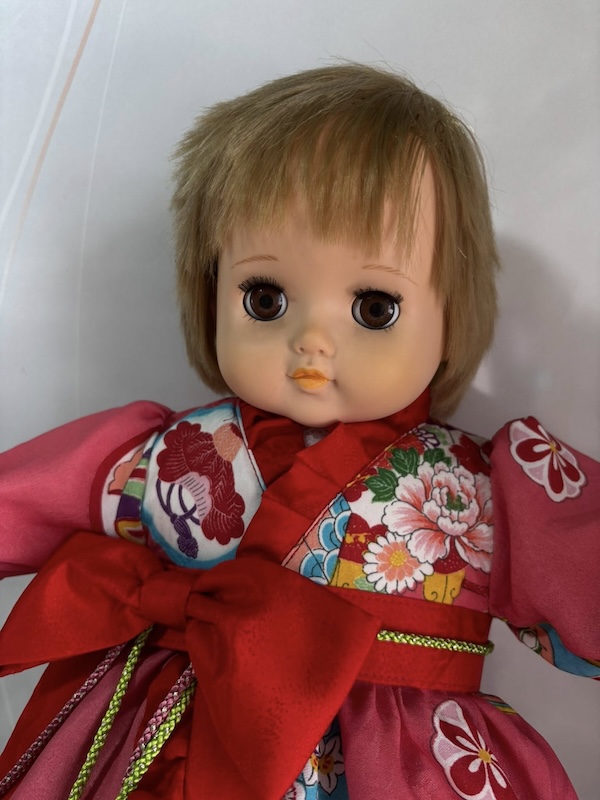 修理後　あどけない可愛いお顔にピンクのお着物